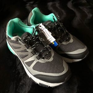 Ladies Outdoor Shoes - 7W